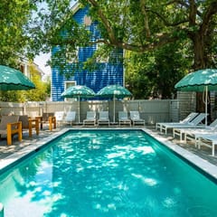 The Iris, Signature Suite