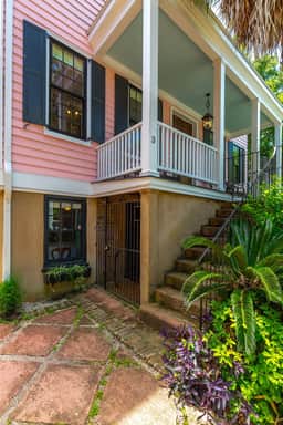 The Most Charming Old Brick Alley, Charleston - Image 4