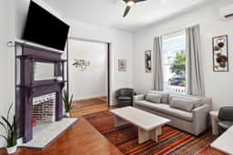 Artsy Apartment in Victorian Home with Heated Salt Water Pool - Image 5