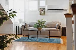 Unique and Spacious Apartment with Heated Pool - Image 2