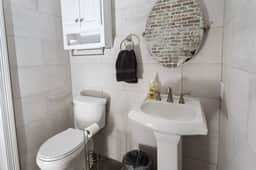 Quiet MINI Suite with new HEATED POOL - Image 2