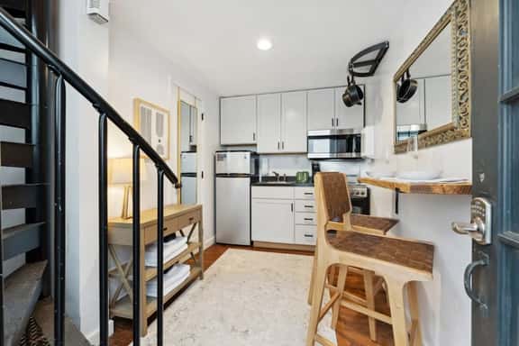 Exclusive Open Loft in Downtown Charleston - Image 1