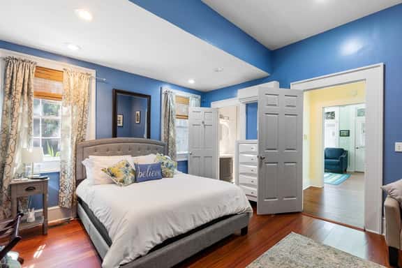 ♥Home Too♥ in downtown Charleston, by MUSC - Image 1