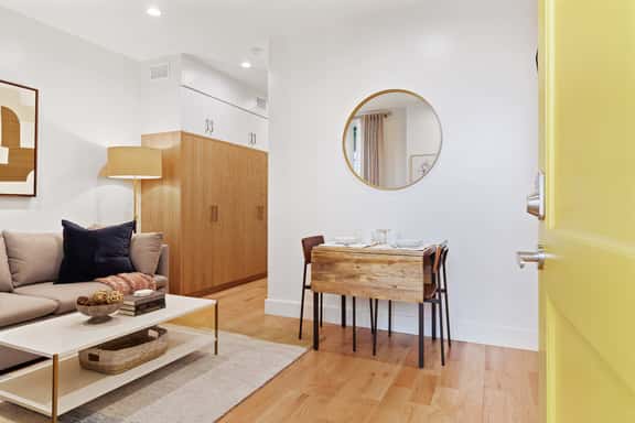 The Iris, Signature Suite - Image 1