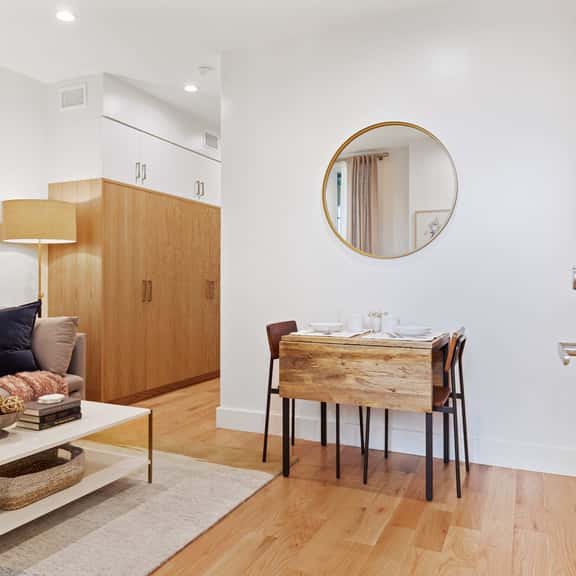 The Iris, Signature Suite - Image 1