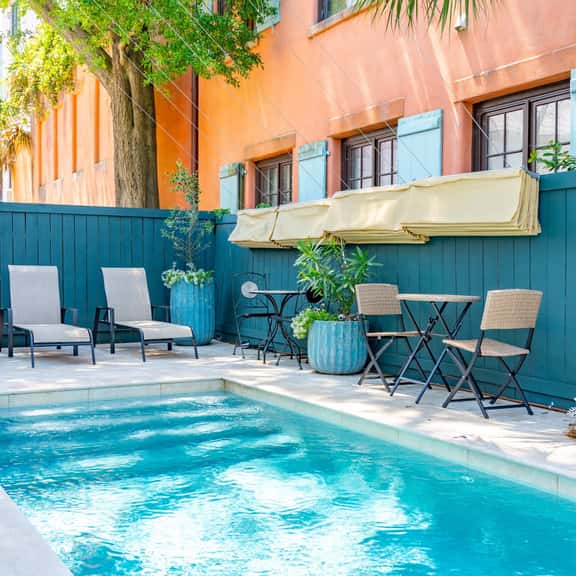 Cozy Suite in Downtown Charleston with HEATED POOL - Image 1