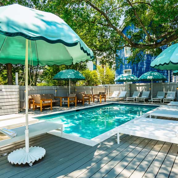 The Iris, Signature Suite - Image 1