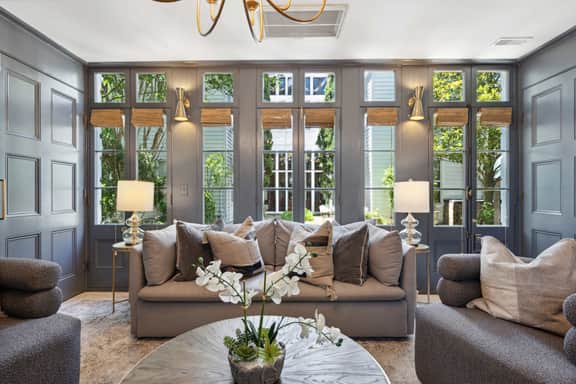 Serene Cottage with Beautiful Garden & Heated Pool - Image 2