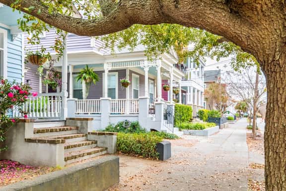 Spacious and Quiet One Block off King Street - Image 2