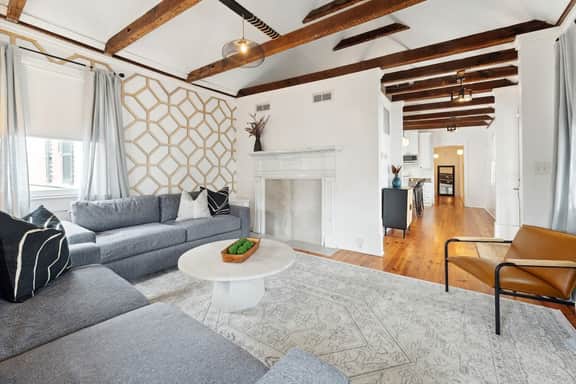 Downtown 3BR with New Private Plunge Pool and Garden - Image 4